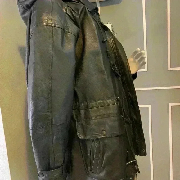 I.O.U - Picture 6 of 10